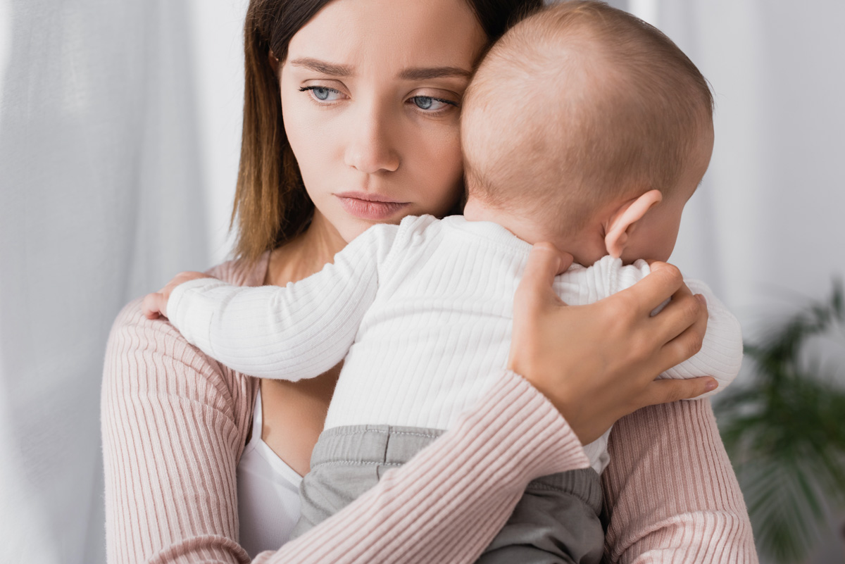 Viele Frauen leiden während der Schwangerschaft oder nach der Geburt unter Depressionen. Viele Frauen leiden während der Schwangerschaft oder nach der Geburt unter Depressionen.
