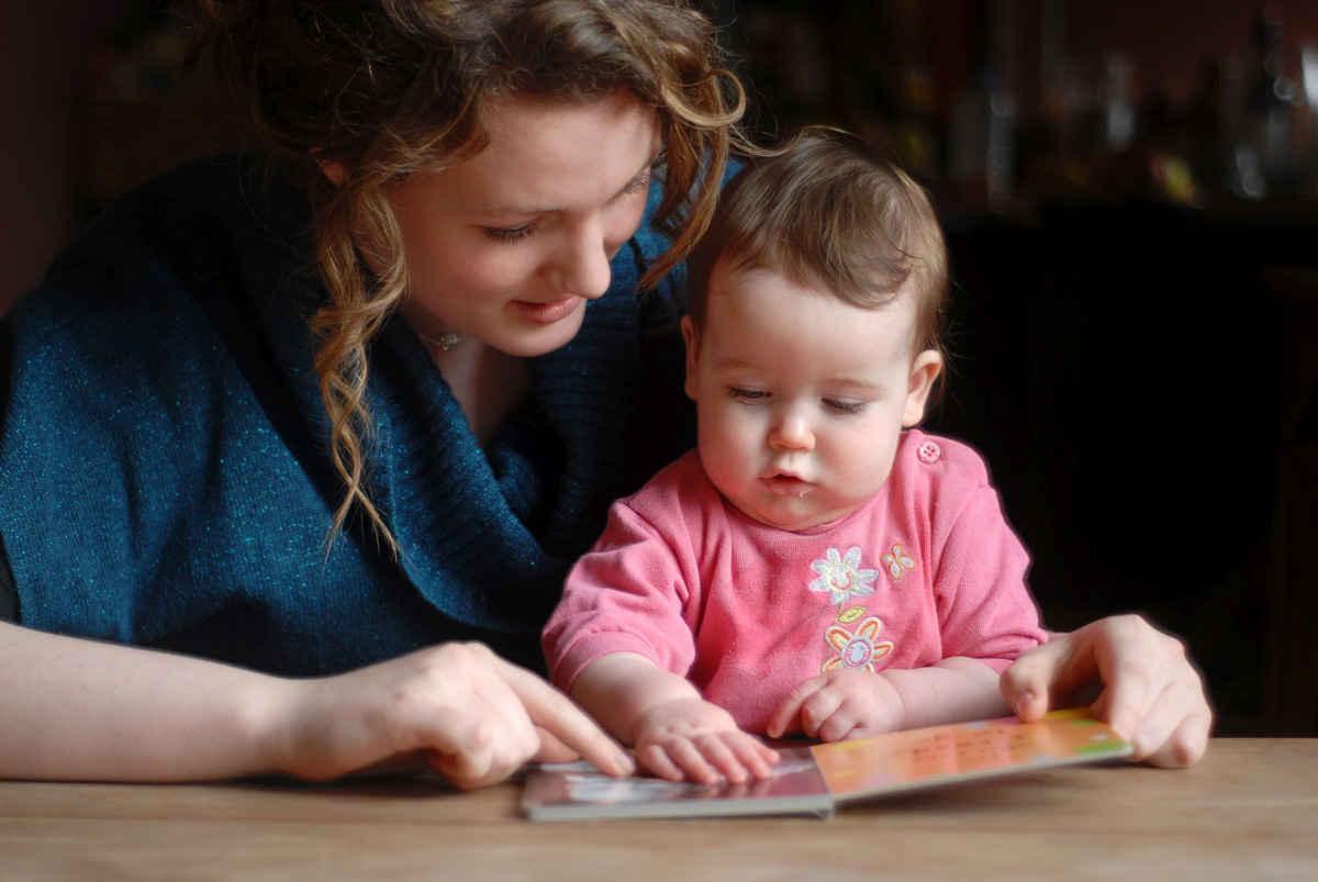 Vorlesen macht Eltern und Babys Freude Vorlesen macht Eltern und Babys Freude